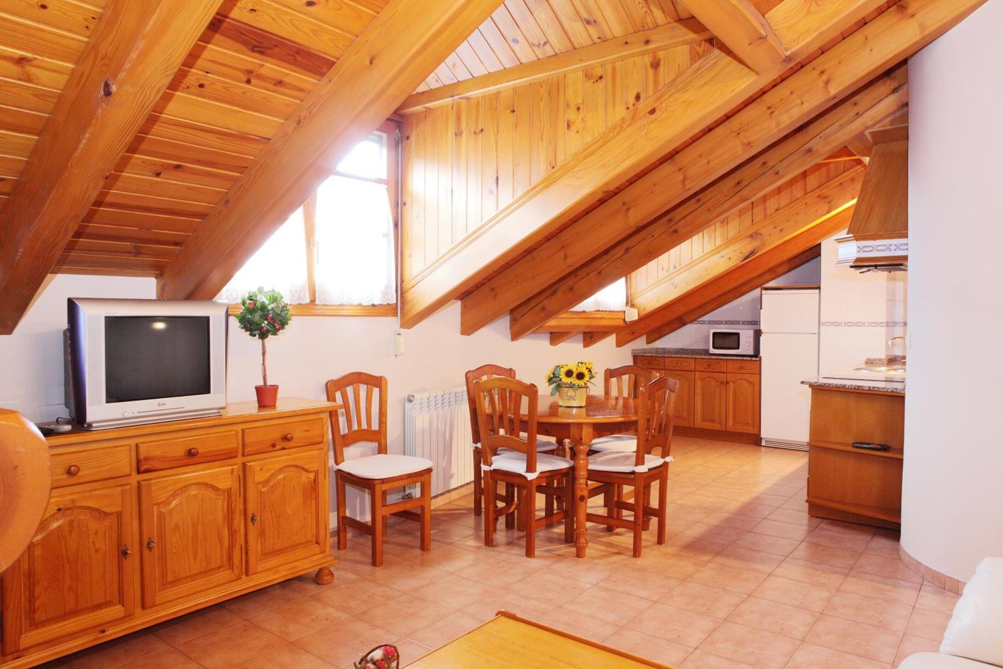 Apartamentos Alba Casa Alquesera Sahun Luaran gambar