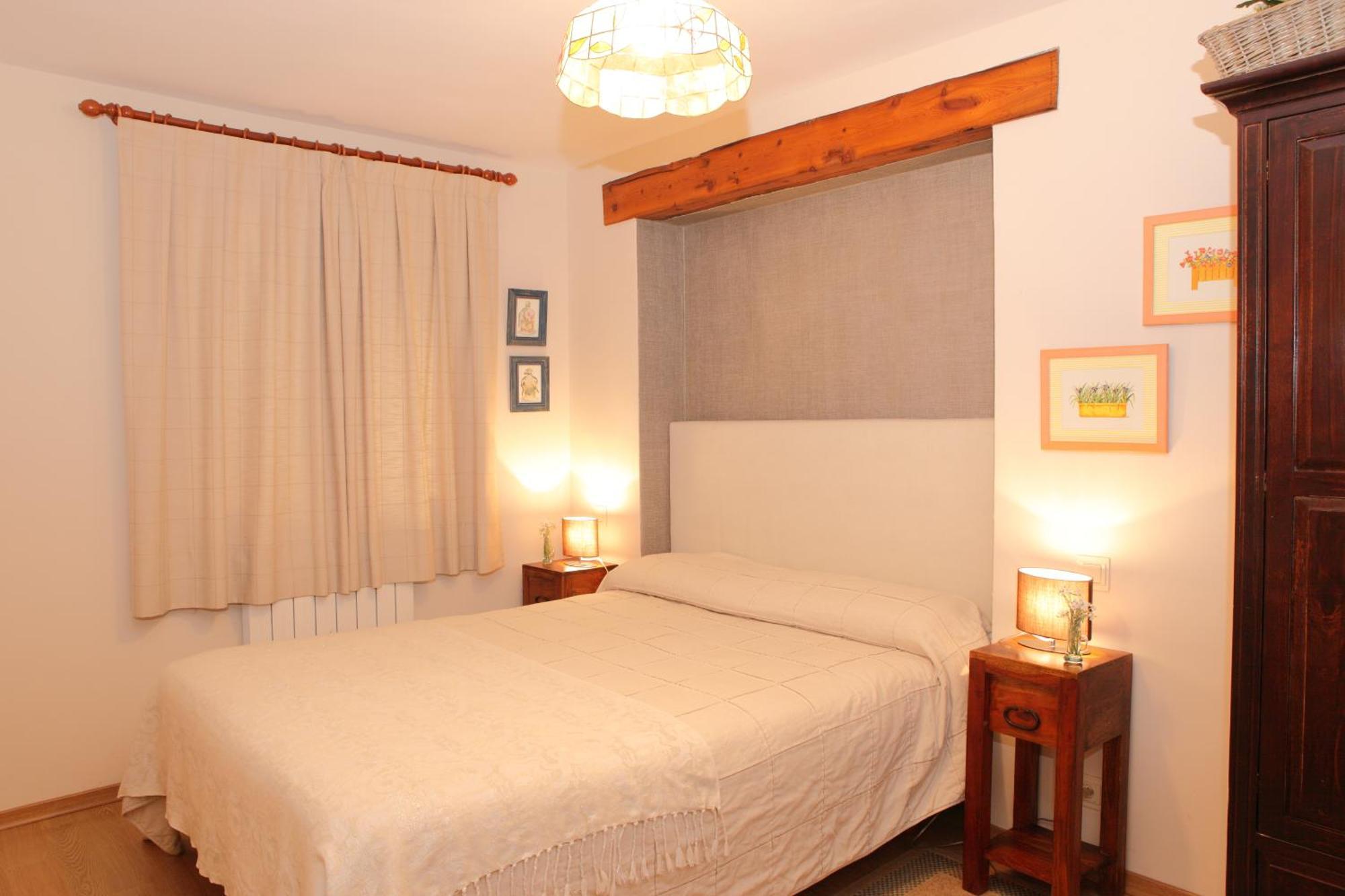 Apartamentos Alba Casa Alquesera Sahun Luaran gambar