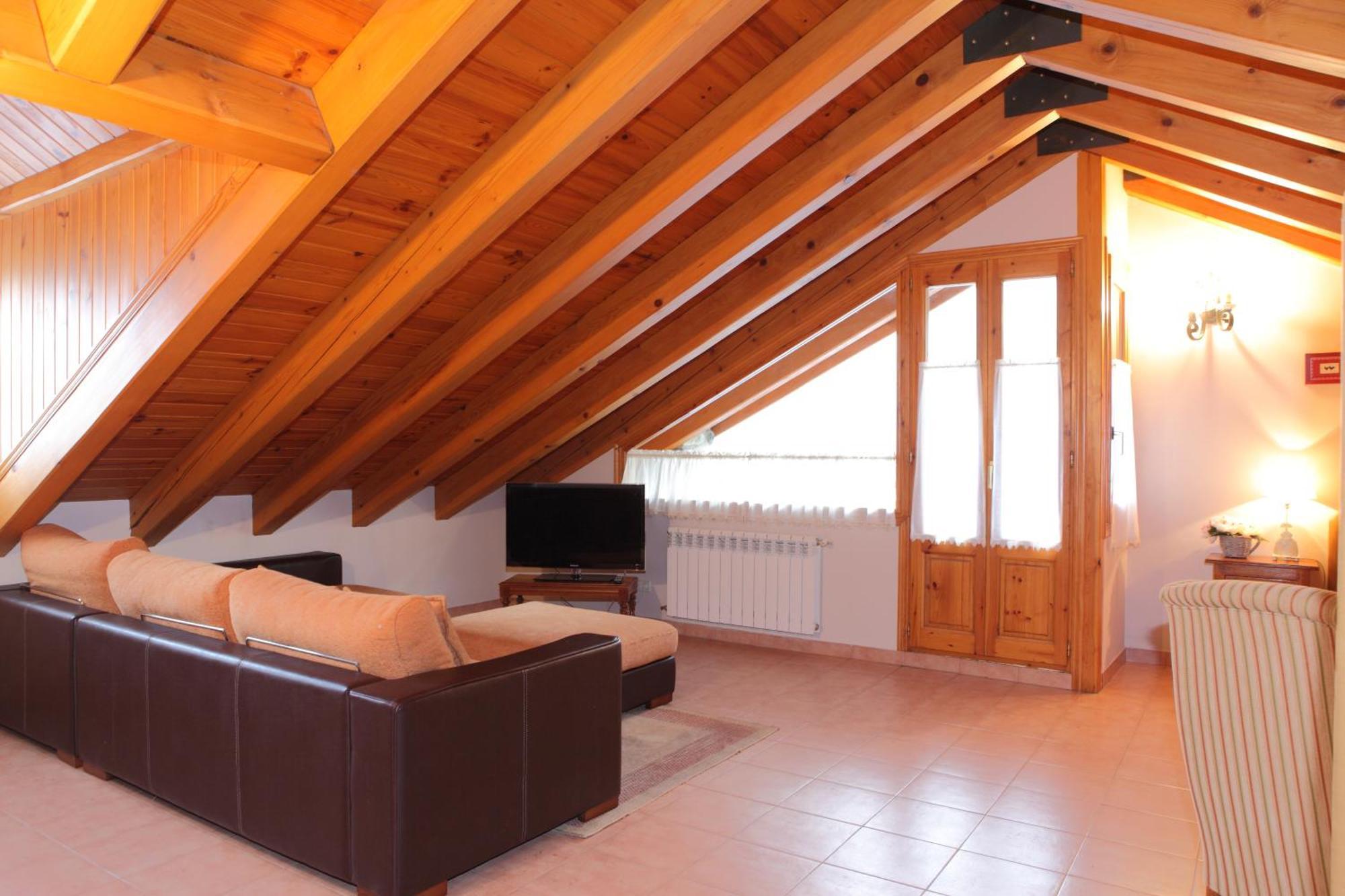 Apartamentos Alba Casa Alquesera Sahun Luaran gambar
